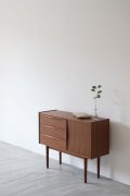 SMALL SIDE BOARD