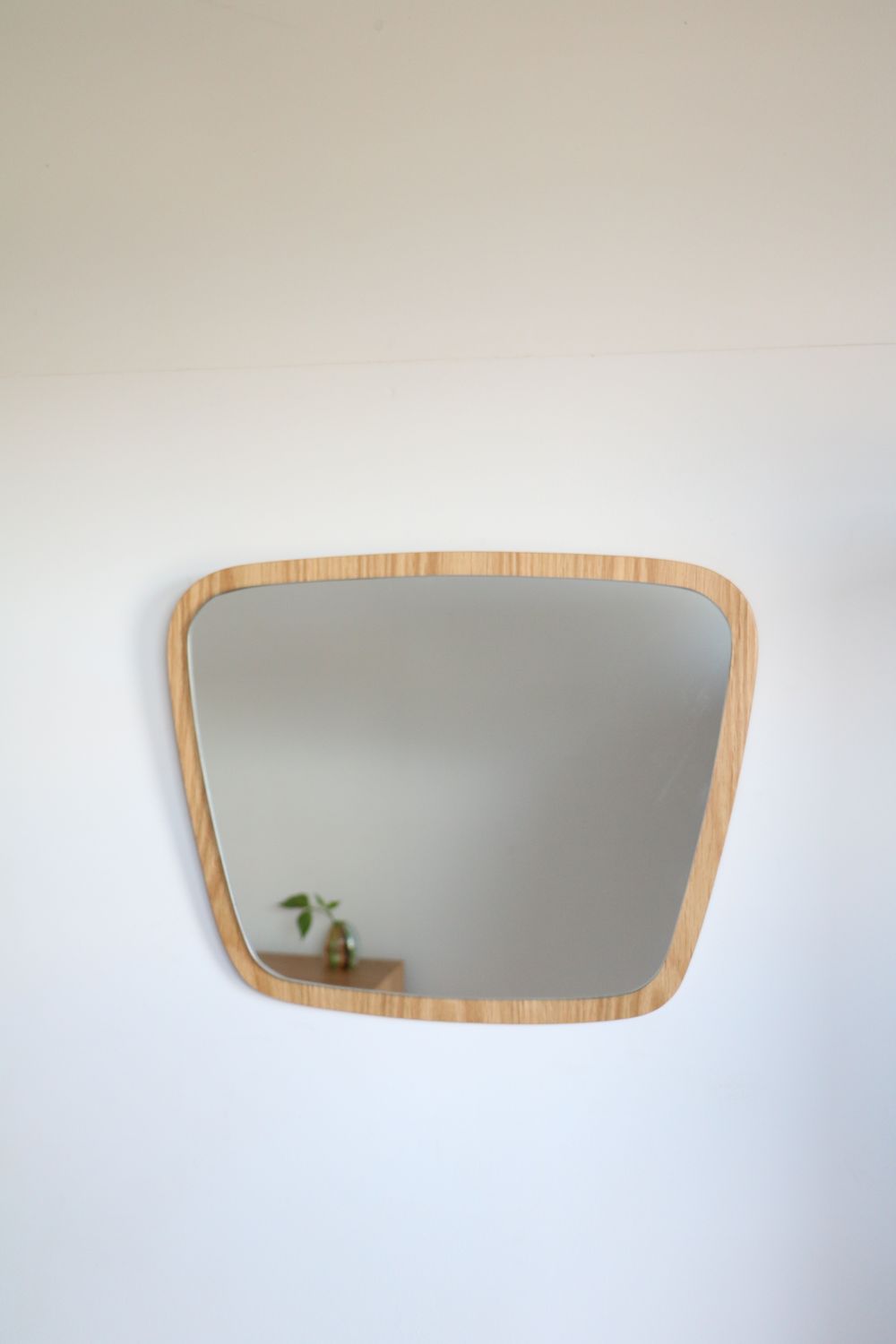 WALL MIRROR