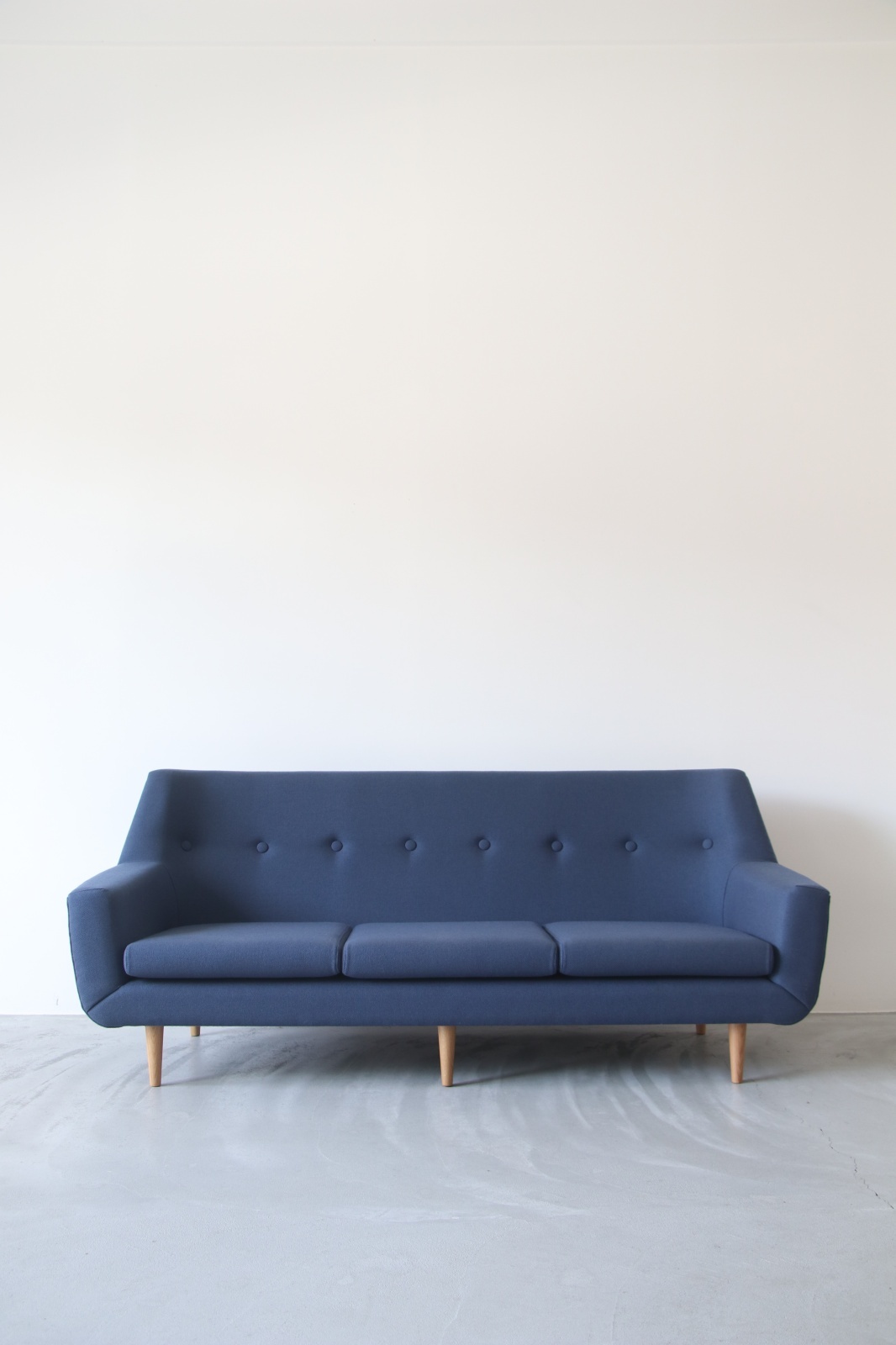 CL SOFA 3P