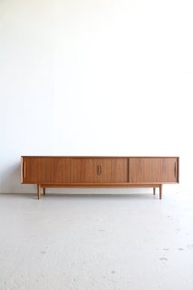北欧ヴィンテージへの オマージュから生まれた美しい家具 JULIE