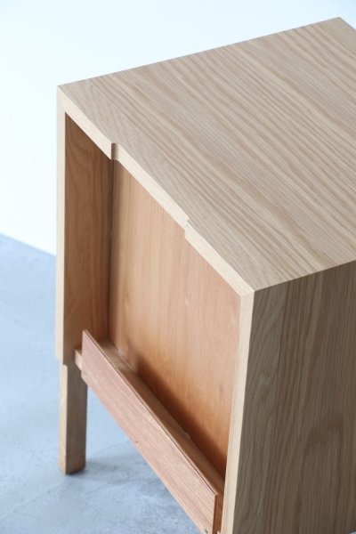 画像11: NIGHT TABLE (11)